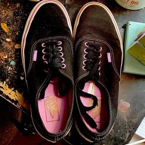 These are cute purple vans!